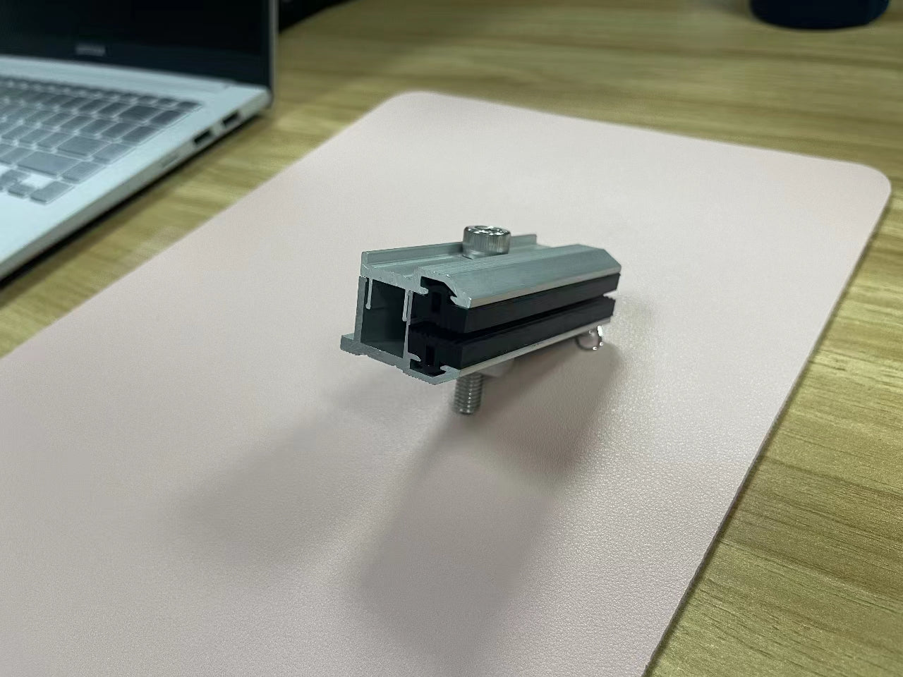 8 pcs Photovoltaik-Solarmodul-Randklemmen Endklemmen-Set Mby11